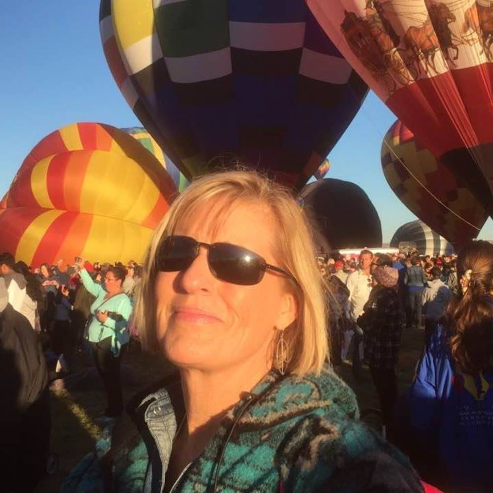 Meet your Posher, Laurie